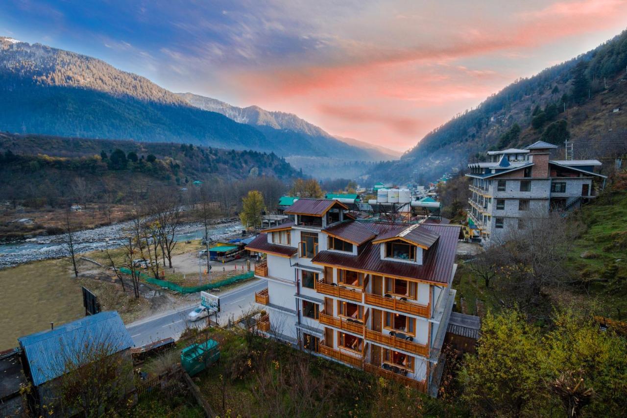 Отель Vaibhav Regency Манали Экстерьер фото